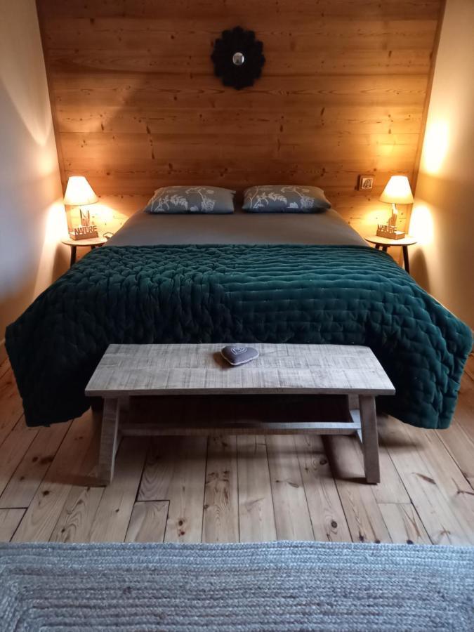 Le Figarelou Bed & Breakfast Thiézac Eksteriør bilde